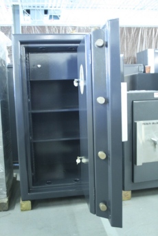 Pre Owned Chatwood Milner 4620 TRTL30X6 Equivalent High Security Safe